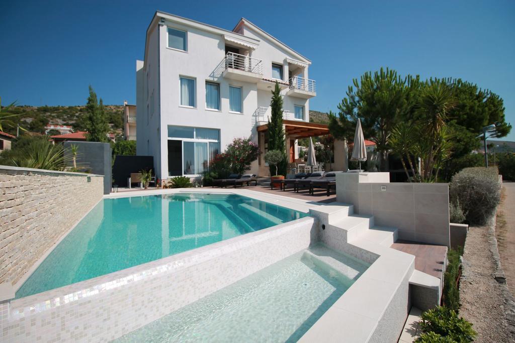 Apartments Marer Trogir Bagian luar foto