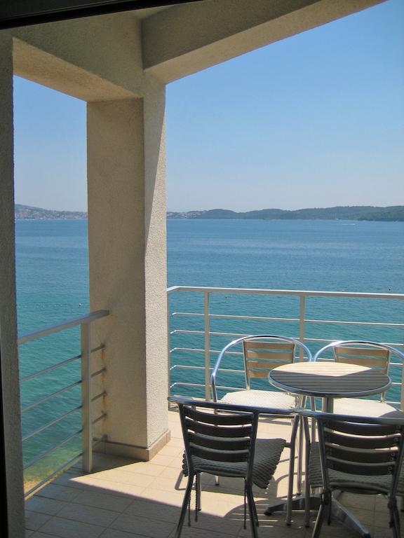 Apartments Marer Trogir Ruang foto