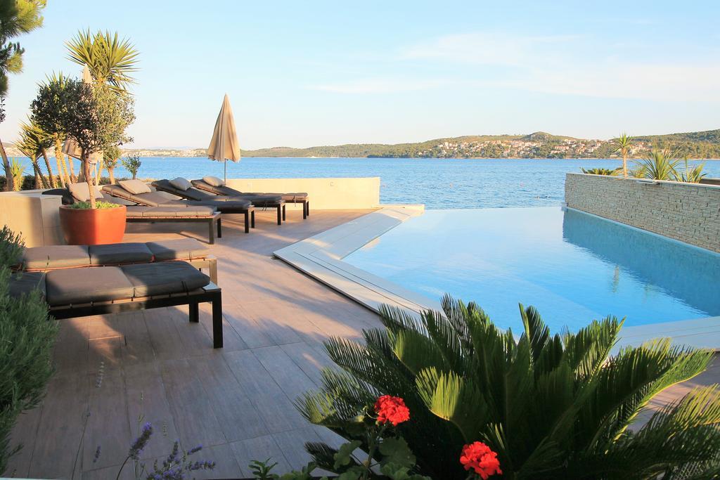 Apartments Marer Trogir Bagian luar foto