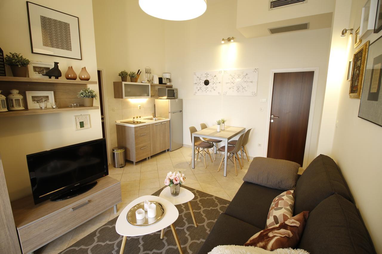 Apartments Marer Trogir Bagian luar foto